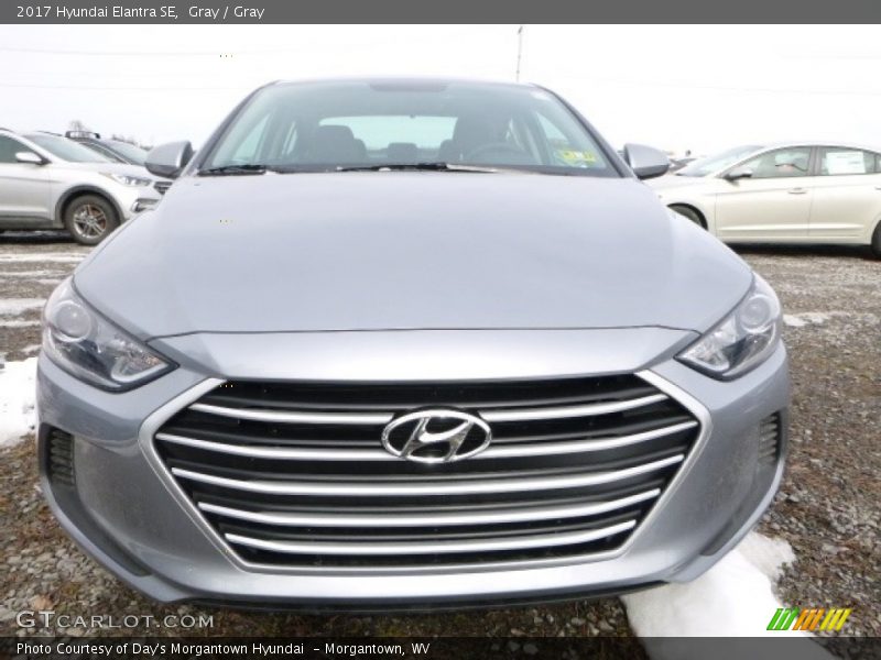 Gray / Gray 2017 Hyundai Elantra SE