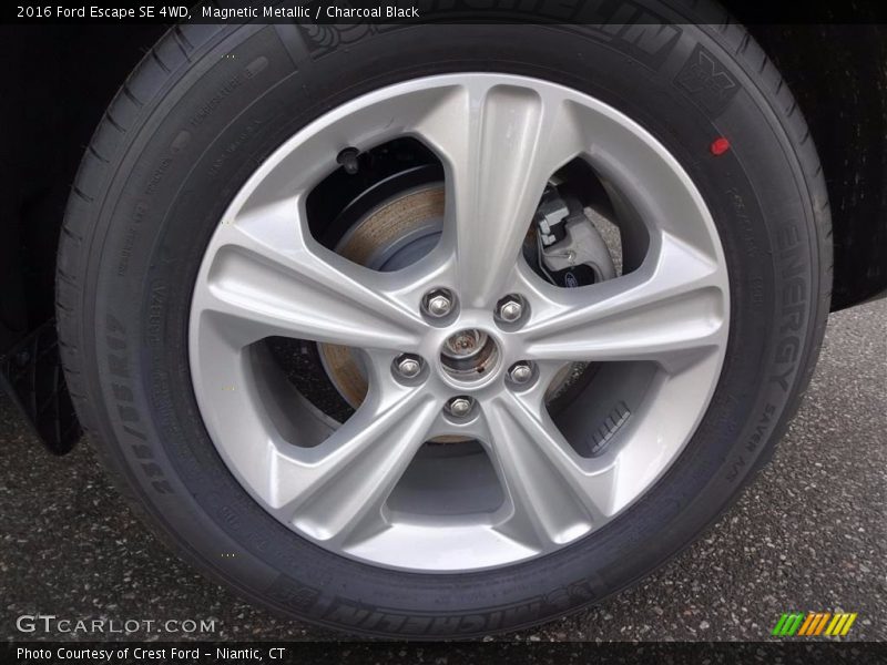 Magnetic Metallic / Charcoal Black 2016 Ford Escape SE 4WD