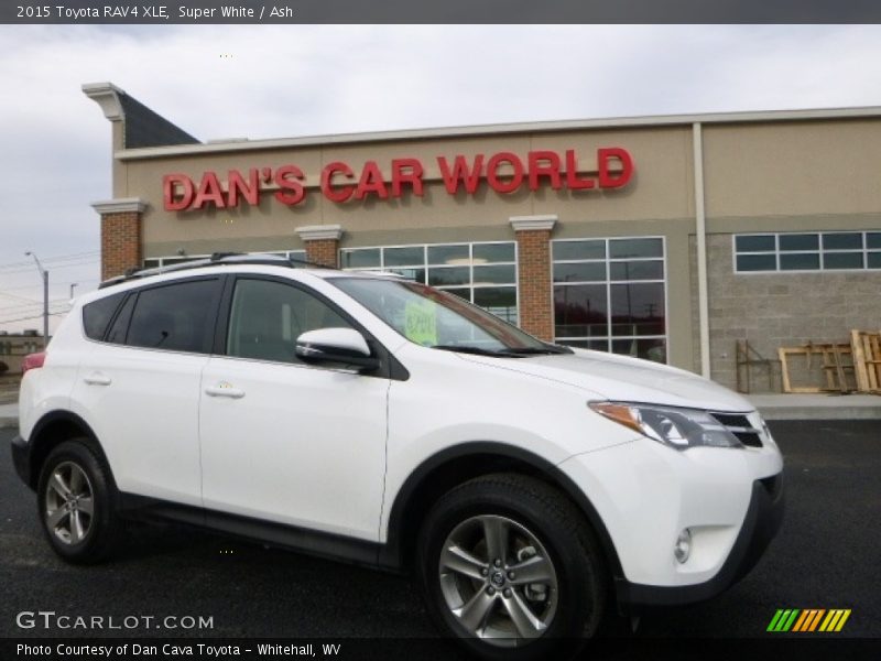 Super White / Ash 2015 Toyota RAV4 XLE