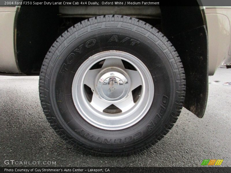 Oxford White / Medium Parchment 2004 Ford F350 Super Duty Lariat Crew Cab 4x4 Dually