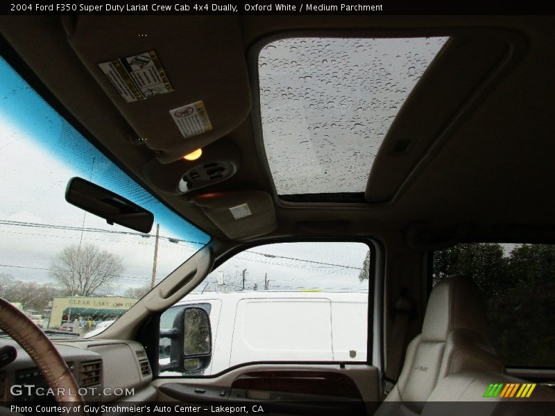 Oxford White / Medium Parchment 2004 Ford F350 Super Duty Lariat Crew Cab 4x4 Dually