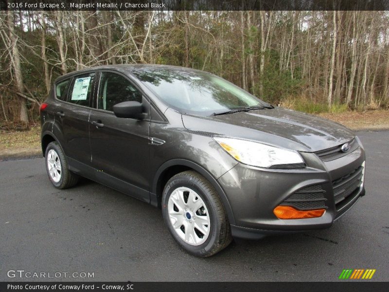 Magnetic Metallic / Charcoal Black 2016 Ford Escape S