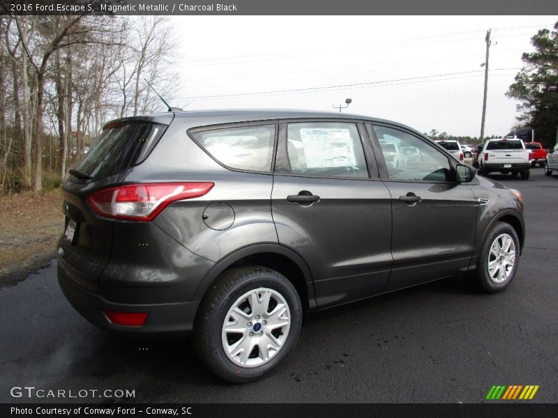 Magnetic Metallic / Charcoal Black 2016 Ford Escape S