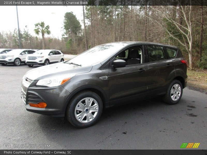 Magnetic Metallic / Charcoal Black 2016 Ford Escape S