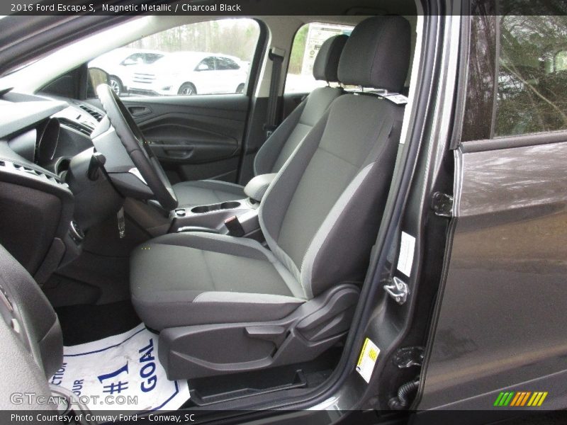 Magnetic Metallic / Charcoal Black 2016 Ford Escape S