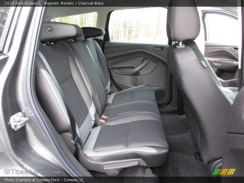 Magnetic Metallic / Charcoal Black 2016 Ford Escape S