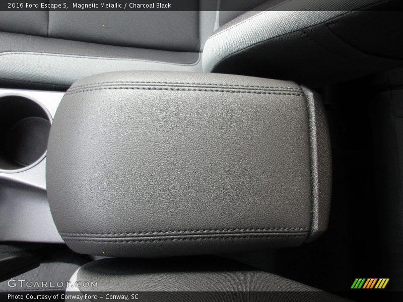 Magnetic Metallic / Charcoal Black 2016 Ford Escape S
