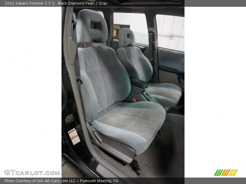 Black Diamond Pearl / Gray 2001 Subaru Forester 2.5 S