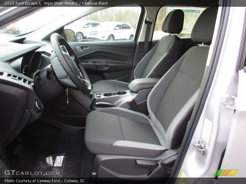 Ingot Silver Metallic / Charcoal Black 2016 Ford Escape S