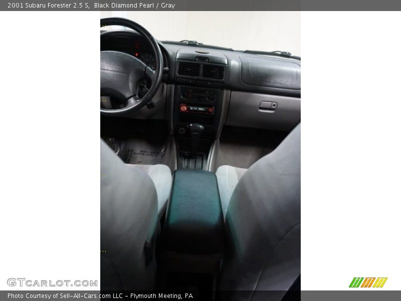 Black Diamond Pearl / Gray 2001 Subaru Forester 2.5 S