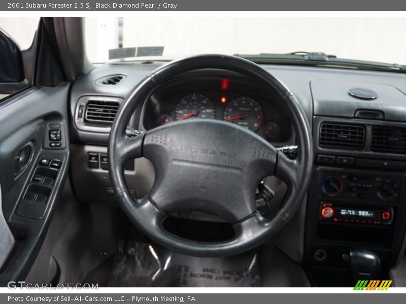 Black Diamond Pearl / Gray 2001 Subaru Forester 2.5 S