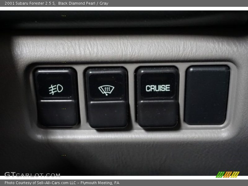 Black Diamond Pearl / Gray 2001 Subaru Forester 2.5 S