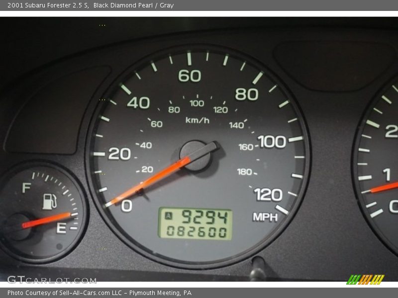 Black Diamond Pearl / Gray 2001 Subaru Forester 2.5 S
