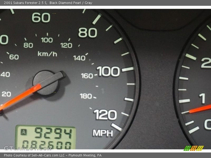 Black Diamond Pearl / Gray 2001 Subaru Forester 2.5 S
