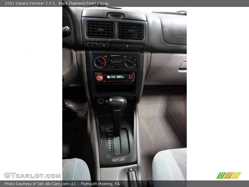 Black Diamond Pearl / Gray 2001 Subaru Forester 2.5 S