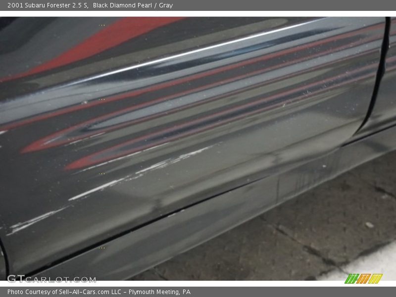 Black Diamond Pearl / Gray 2001 Subaru Forester 2.5 S