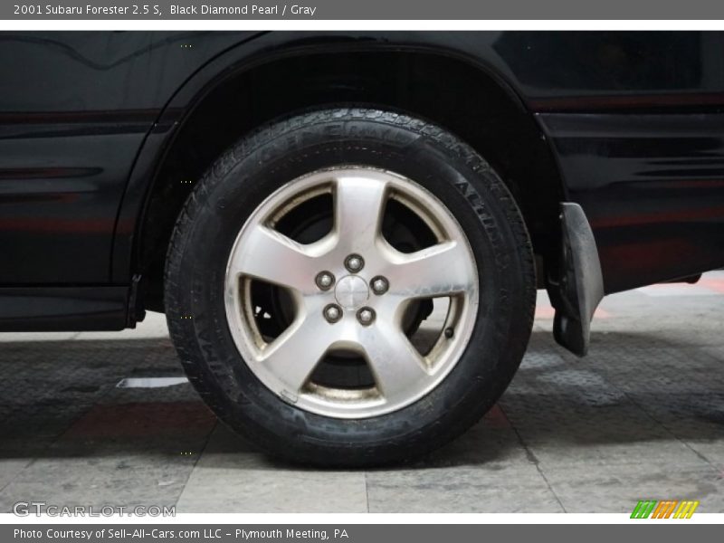 Black Diamond Pearl / Gray 2001 Subaru Forester 2.5 S