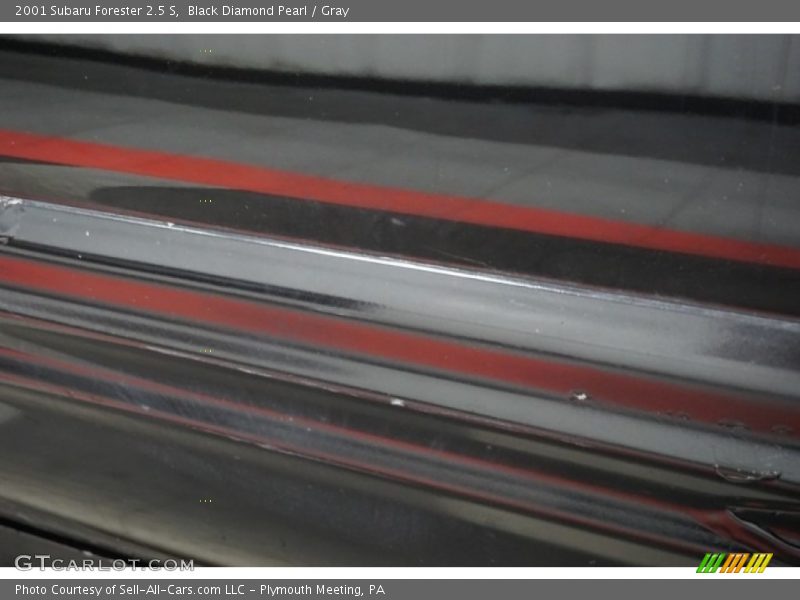 Black Diamond Pearl / Gray 2001 Subaru Forester 2.5 S