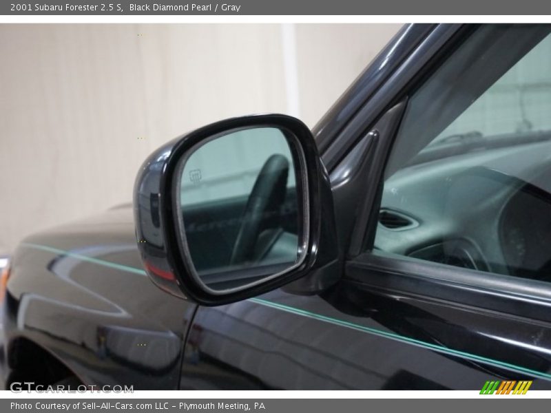 Black Diamond Pearl / Gray 2001 Subaru Forester 2.5 S