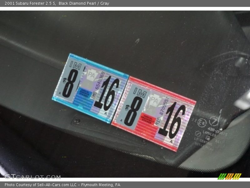 Black Diamond Pearl / Gray 2001 Subaru Forester 2.5 S