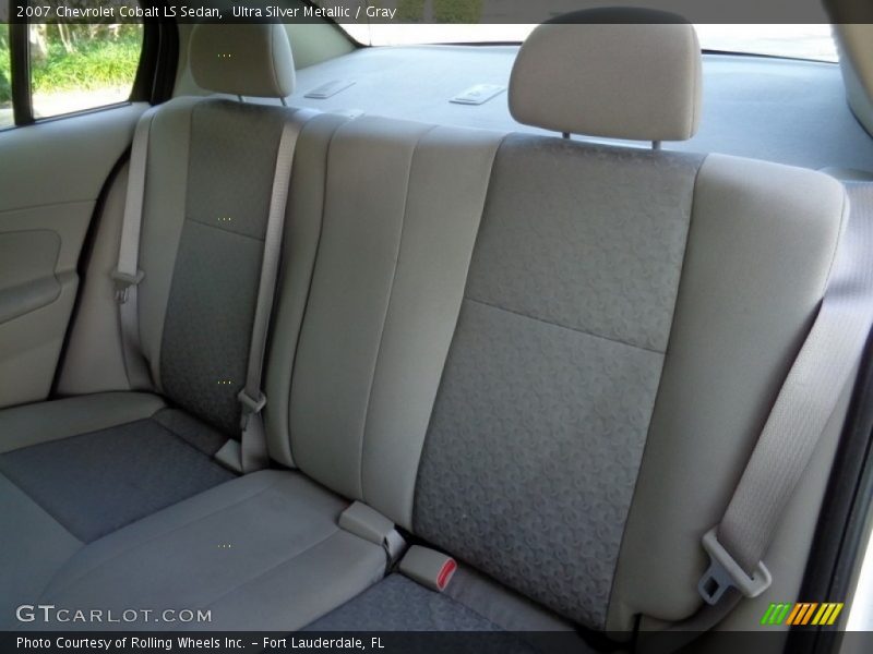 Ultra Silver Metallic / Gray 2007 Chevrolet Cobalt LS Sedan