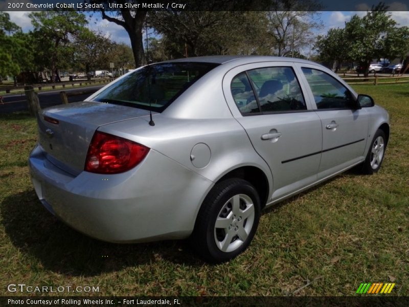 Ultra Silver Metallic / Gray 2007 Chevrolet Cobalt LS Sedan