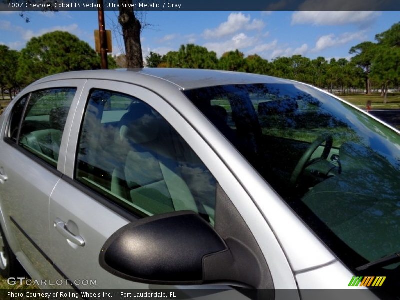 Ultra Silver Metallic / Gray 2007 Chevrolet Cobalt LS Sedan