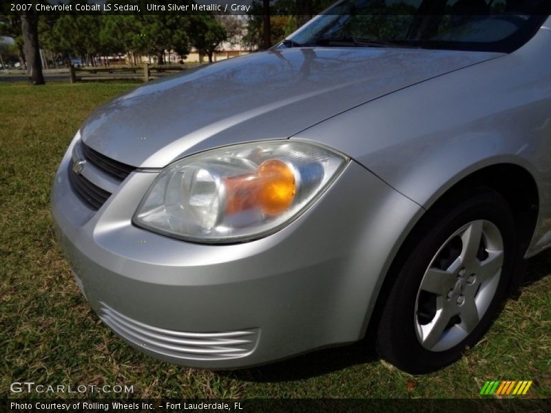 Ultra Silver Metallic / Gray 2007 Chevrolet Cobalt LS Sedan
