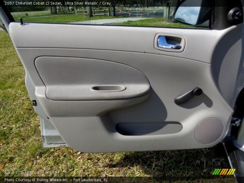 Ultra Silver Metallic / Gray 2007 Chevrolet Cobalt LS Sedan