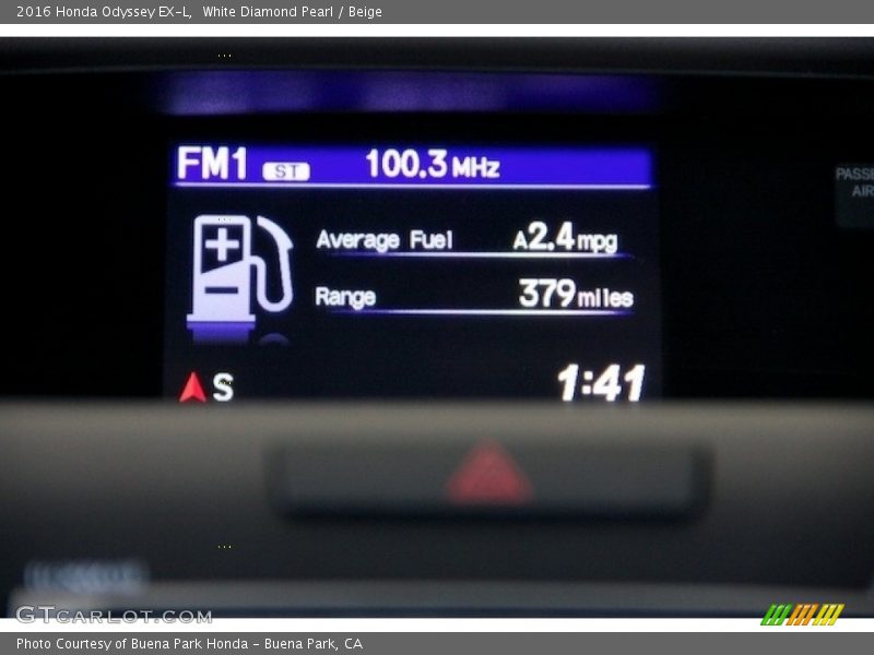 White Diamond Pearl / Beige 2016 Honda Odyssey EX-L