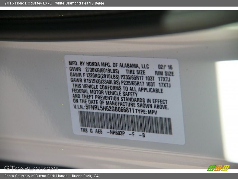 White Diamond Pearl / Beige 2016 Honda Odyssey EX-L