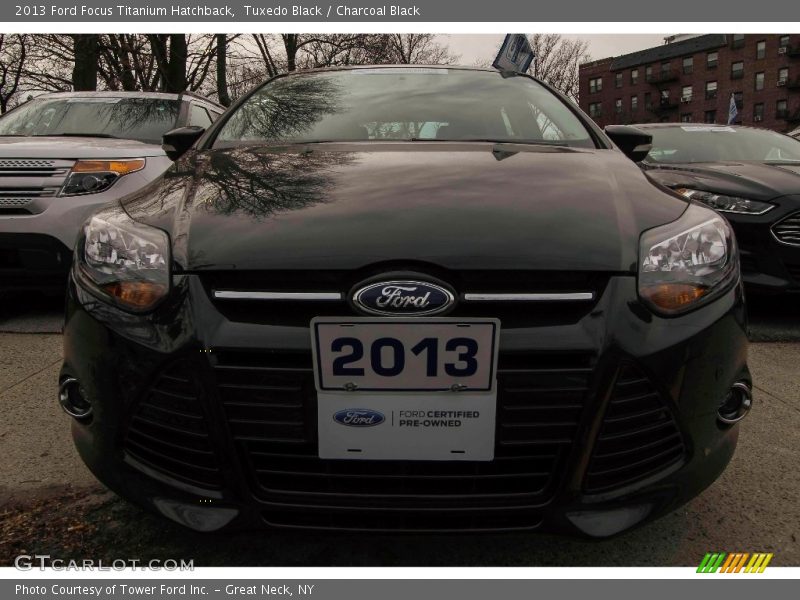 Tuxedo Black / Charcoal Black 2013 Ford Focus Titanium Hatchback