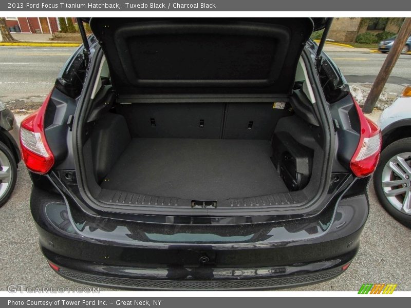 Tuxedo Black / Charcoal Black 2013 Ford Focus Titanium Hatchback