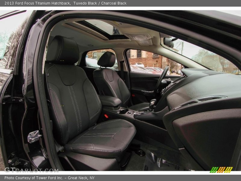 Tuxedo Black / Charcoal Black 2013 Ford Focus Titanium Hatchback