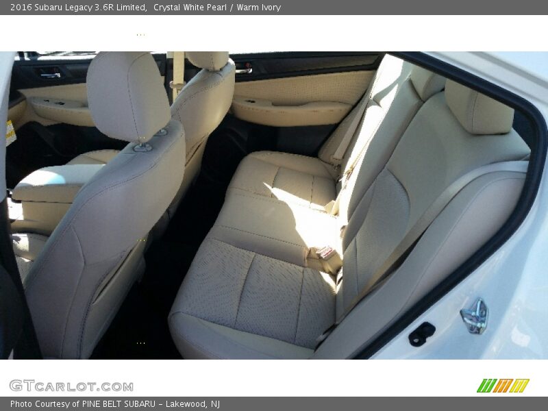 Crystal White Pearl / Warm Ivory 2016 Subaru Legacy 3.6R Limited