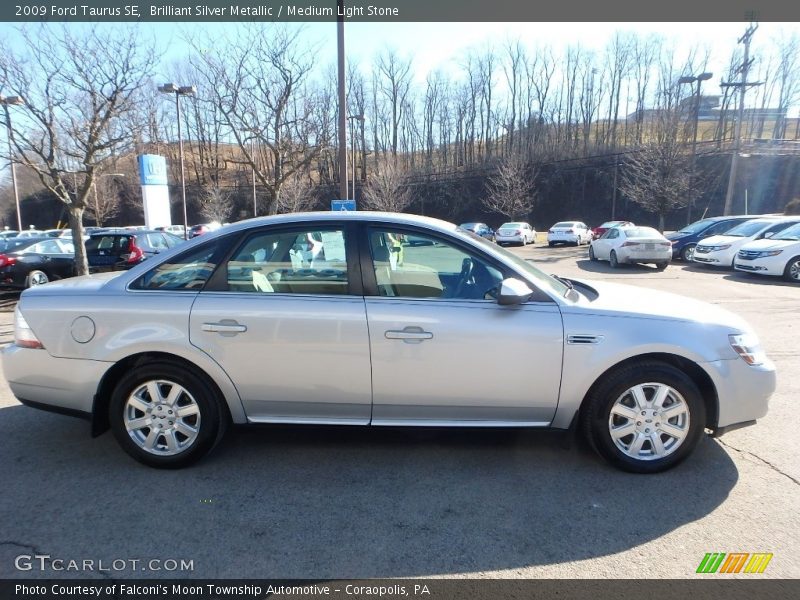 Brilliant Silver Metallic / Medium Light Stone 2009 Ford Taurus SE