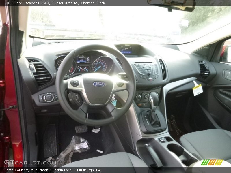 Sunset Metallic / Charcoal Black 2016 Ford Escape SE 4WD