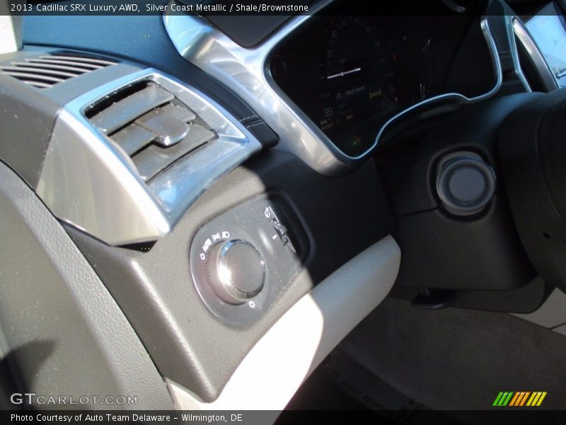 Silver Coast Metallic / Shale/Brownstone 2013 Cadillac SRX Luxury AWD