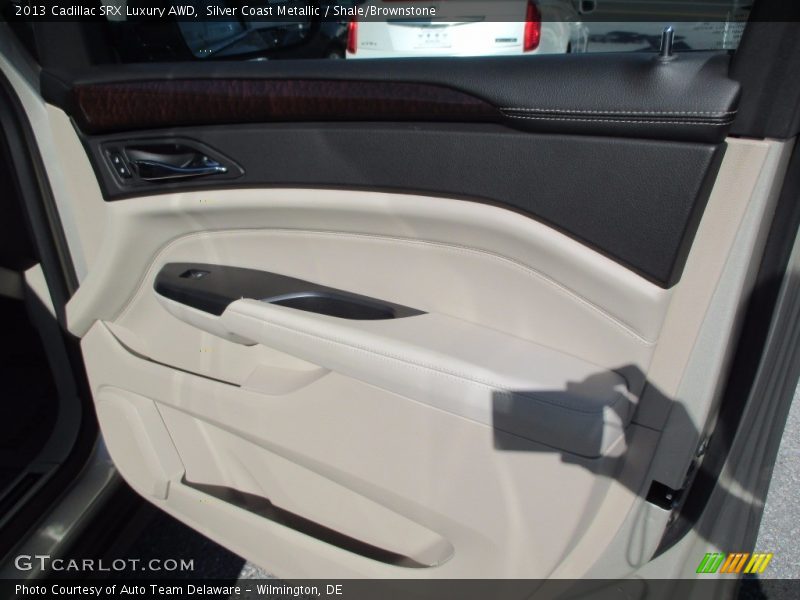 Silver Coast Metallic / Shale/Brownstone 2013 Cadillac SRX Luxury AWD