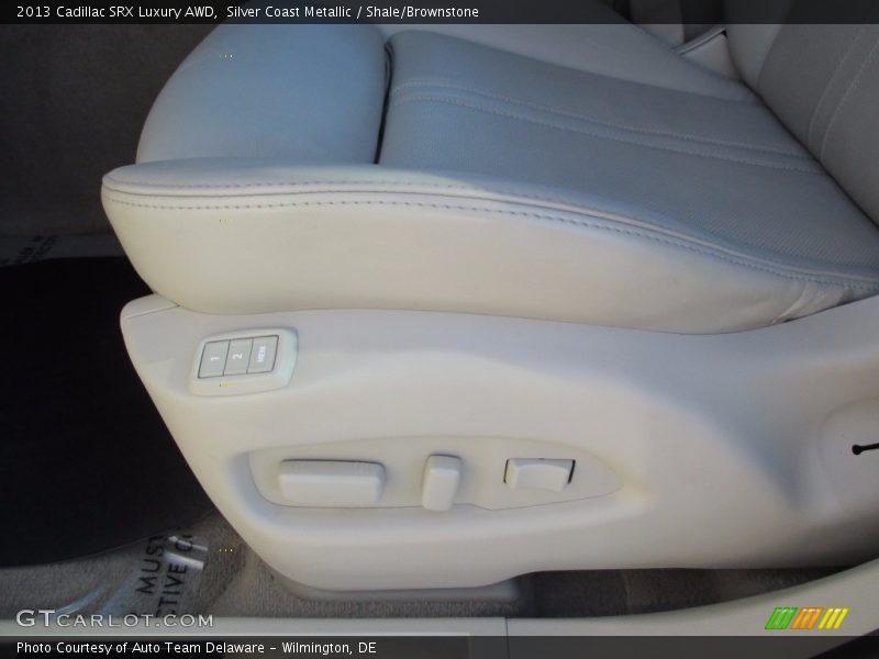 Silver Coast Metallic / Shale/Brownstone 2013 Cadillac SRX Luxury AWD