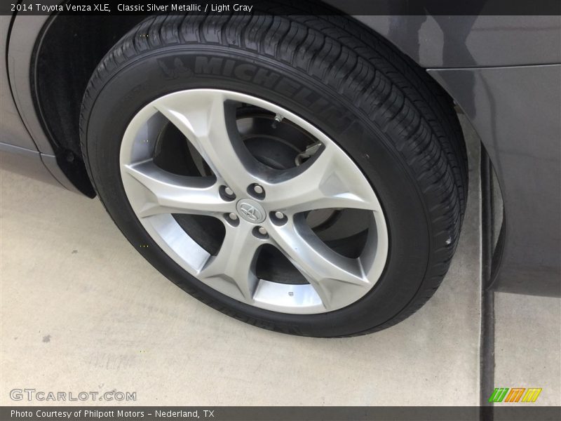 Classic Silver Metallic / Light Gray 2014 Toyota Venza XLE