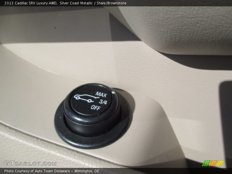 Silver Coast Metallic / Shale/Brownstone 2013 Cadillac SRX Luxury AWD