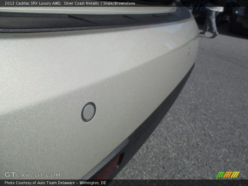 Silver Coast Metallic / Shale/Brownstone 2013 Cadillac SRX Luxury AWD