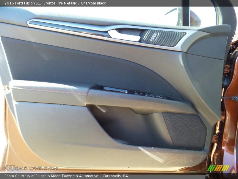 Bronze Fire Metallic / Charcoal Black 2016 Ford Fusion SE