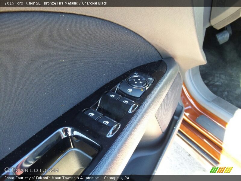 Bronze Fire Metallic / Charcoal Black 2016 Ford Fusion SE