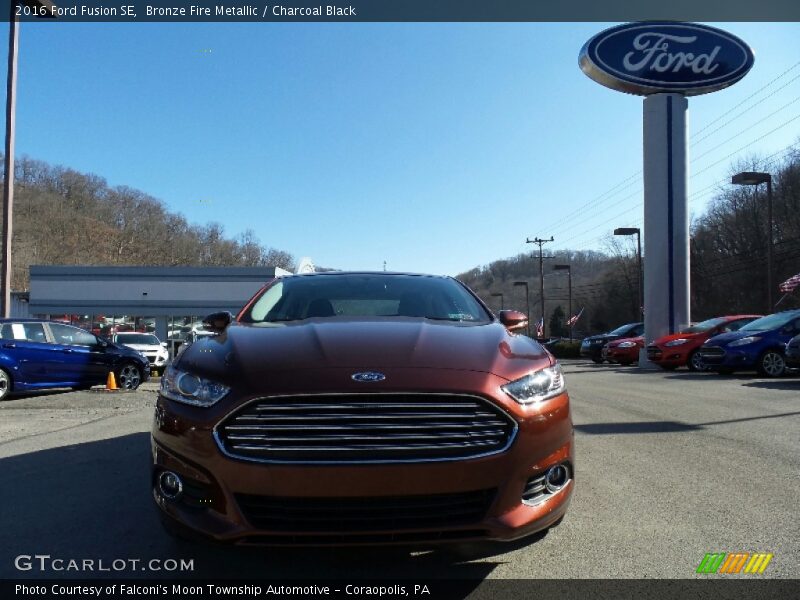 Bronze Fire Metallic / Charcoal Black 2016 Ford Fusion SE