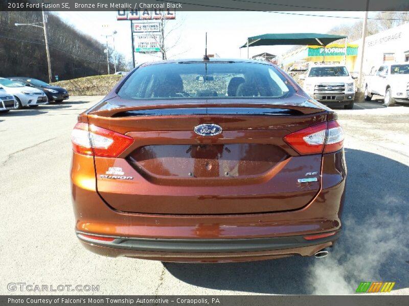Bronze Fire Metallic / Charcoal Black 2016 Ford Fusion SE