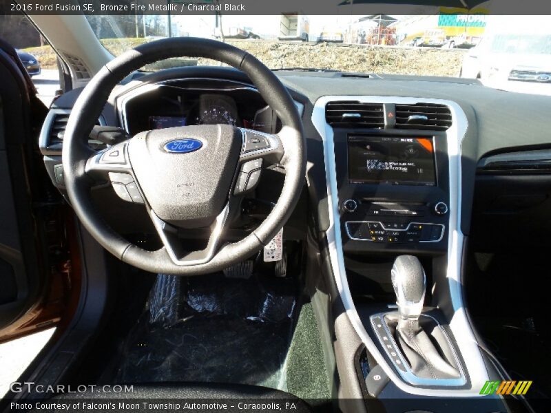 Bronze Fire Metallic / Charcoal Black 2016 Ford Fusion SE