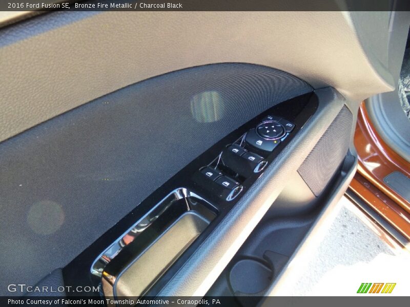 Bronze Fire Metallic / Charcoal Black 2016 Ford Fusion SE