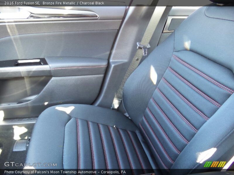 Bronze Fire Metallic / Charcoal Black 2016 Ford Fusion SE